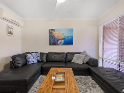 4/31 Third Avenue, Kelmscott WA 6111