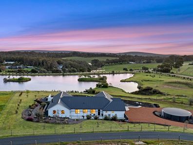 24 Sonning Loop, Yallingup WA 6282
