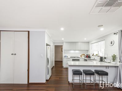 12 Prescott Drive, Gosnells WA 6110