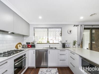 12 Prescott Drive, Gosnells WA 6110