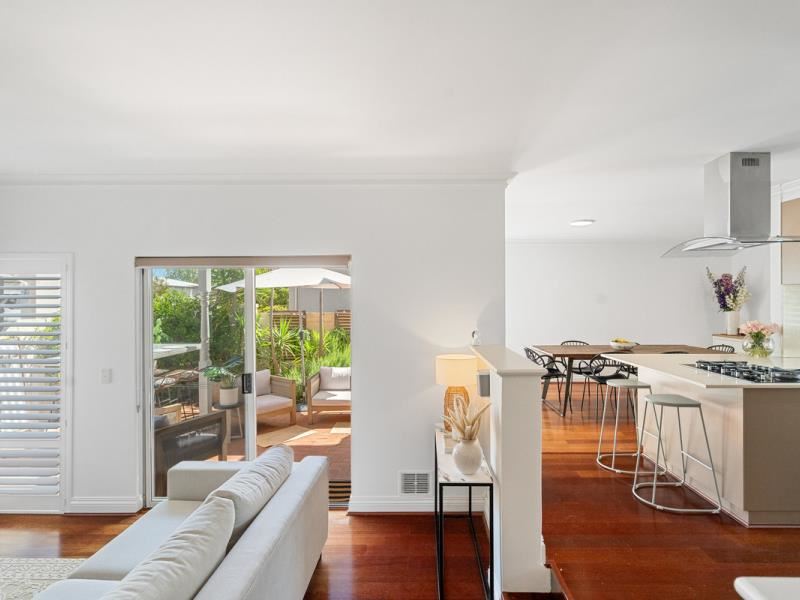 3/17 Lake Monger Drive, West Leederville