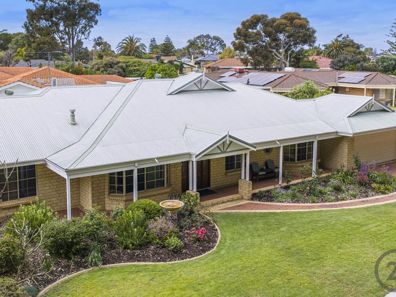 15 Fairfield Way, Halls Head