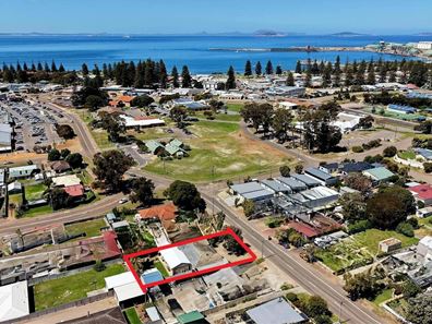 11 Leake Street, Esperance WA 6450