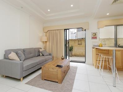 305/9 Victoria Avenue, Perth WA 6000