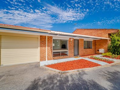 21/18 Bridges/Money Road, Melville WA 6156