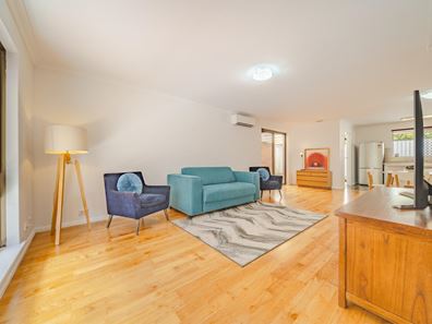 21/18 Bridges/Money Road, Melville WA 6156