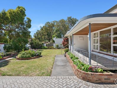 10 Malsbury Street, Bicton WA 6157