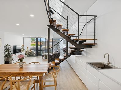 2/220 Nicholson Road, Subiaco WA 6008