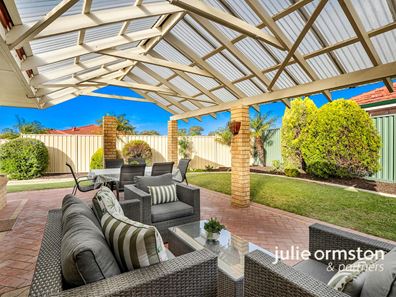 3 Malus Court, Woodvale WA 6026