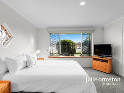 3 Malus Court, Woodvale WA 6026