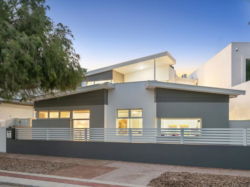 18 Alkoomie Terrace, City Beach WA 6015