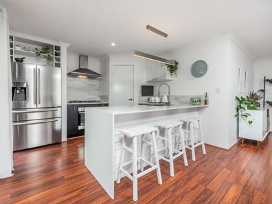 56 Midsummer Avenue, Jindalee WA 6036