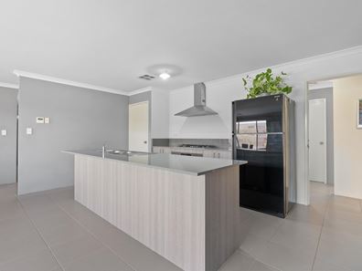 15 Southport Drive, Baldivis WA 6171