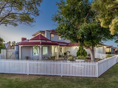 8 Ocean Shores Edge, Connolly WA 6027