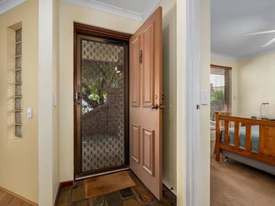 16 Javanica Court, Warnbro WA 6169