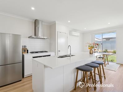 5 Prevelly Way, Eglinton WA 6034