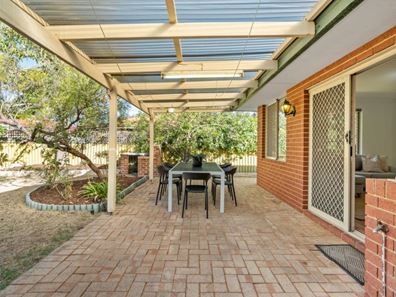 2 Pitt Street, St James WA 6102