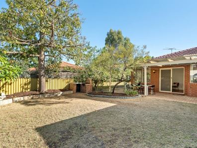 2 Pitt Street, St James WA 6102