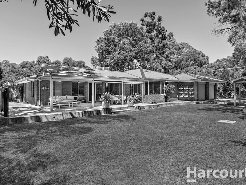 10 Redbank Rise, Greenfields WA 6210