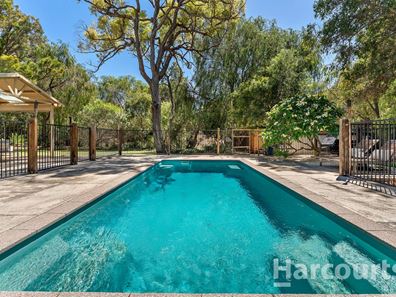 10 Redbank Rise, Greenfields WA 6210