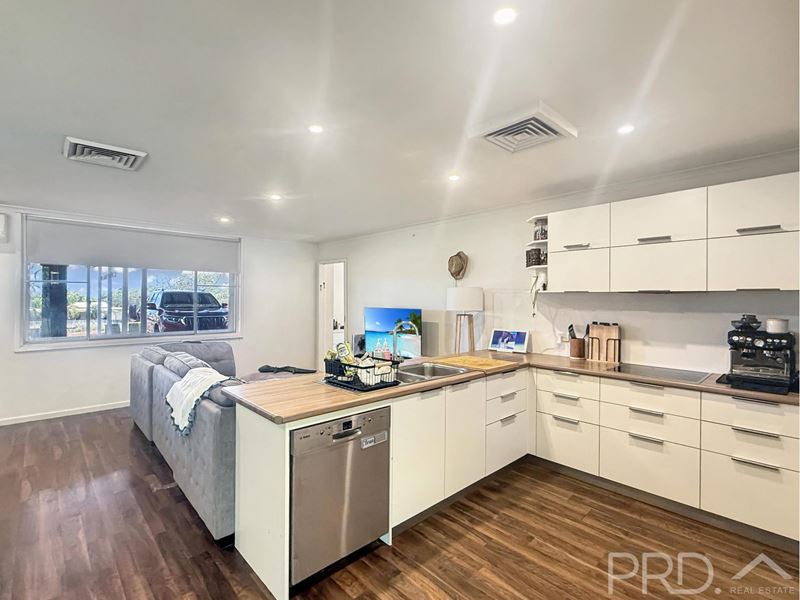 9 Forrest Crescent, Dampier