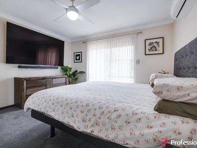 5 Coachwood Gardens, Ballajura WA 6066