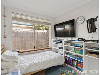 8 Prichard Place, Canning Vale WA 6155