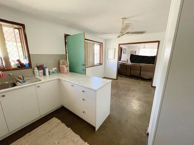 6 Earle Place, Utakarra WA 6530