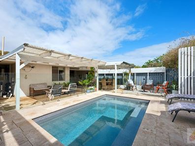 8B Phoenix Road, Hamilton Hill WA 6163