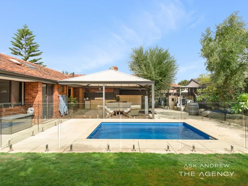 7 Earlston Place, Booragoon WA 6154