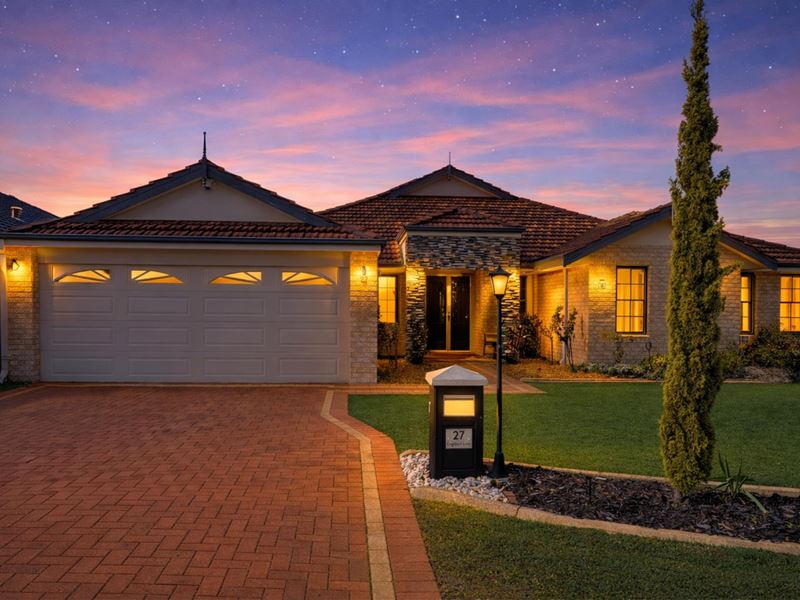 27 Kingsland Loop, Canning Vale WA 6155