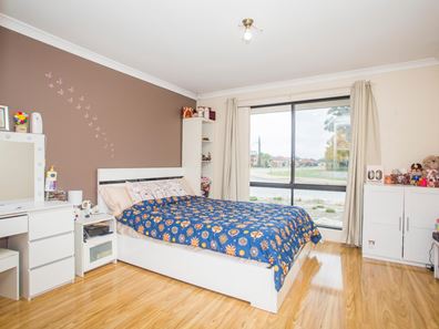 1 Bushy Gdns, Canning Vale WA 6155