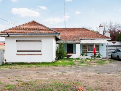 12 Rogers Avenue, Katanning WA 6317
