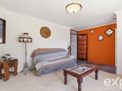 11 Tweed Close, Warnbro WA 6169