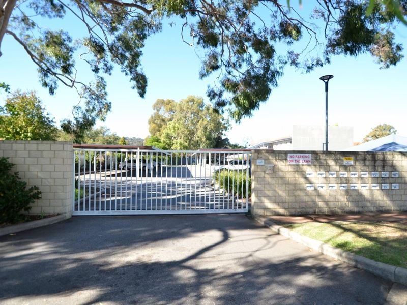 24/14 Coralie Court, Armadale WA 6112