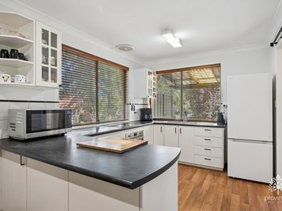 8/1 Poets Lane, Kalamunda WA 6076