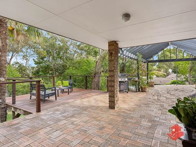 5 Mann Place, Roleystone WA 6111