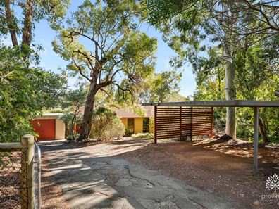 7 Vernallan Way, Lesmurdie WA 6076