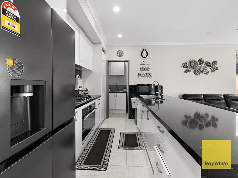 12B Tonbridge Way, Thornlie WA 6108