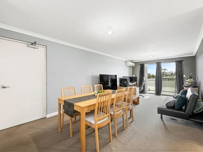 22/12 Davis Road, Kelmscott WA 6111