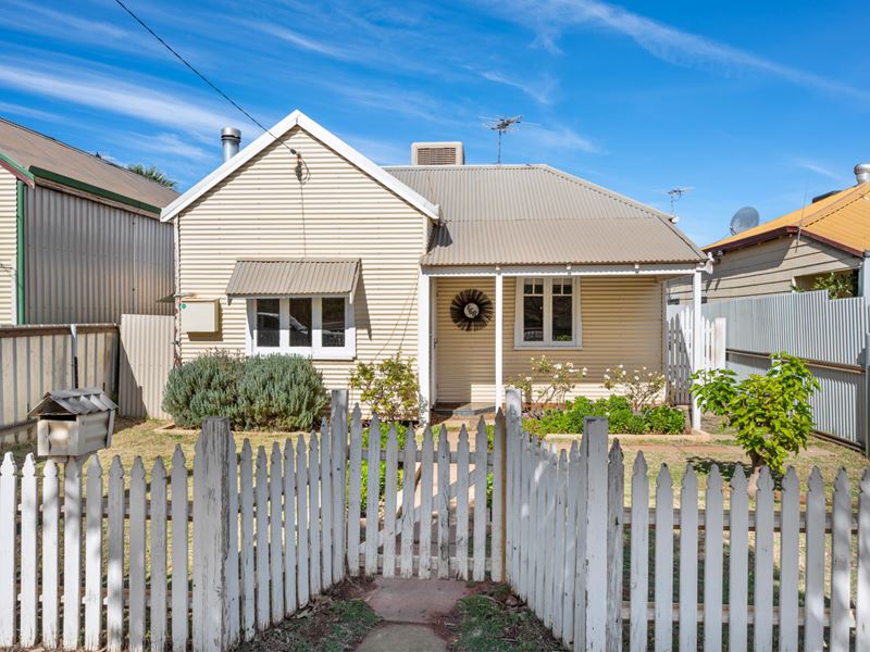 168 Burt Street, Boulder WA 6432