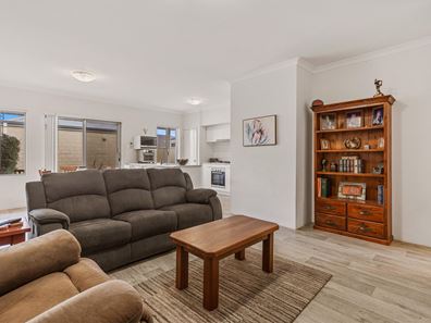 74 Dandaragan Drive, Dawesville WA 6211