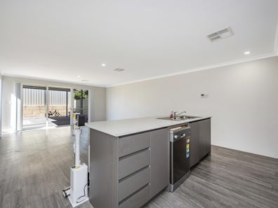 79 Allatoona Avenue, Golden Bay WA 6174