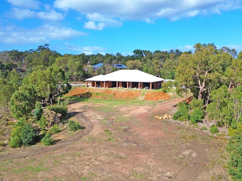 147 Rollinghills Drive, Brigadoon WA 6069