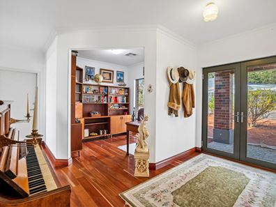 147 Rollinghills Drive, Brigadoon WA 6069