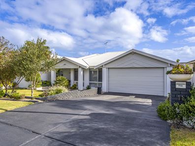 11 Ivanhoe Street, Golden Bay WA 6174