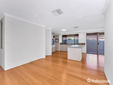 14 Marble Place, Forrestfield WA 6058