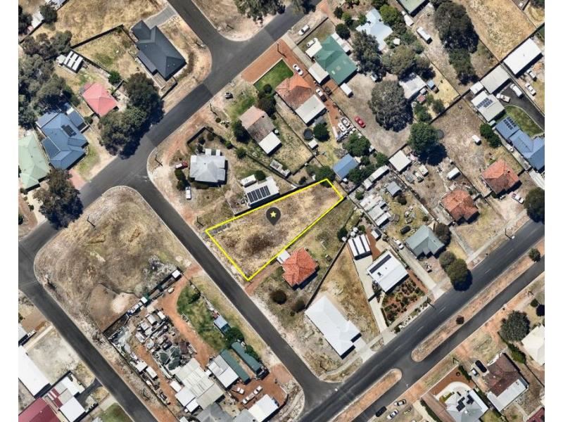 2 Farrell Street, Collie WA 6225