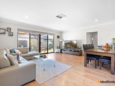 93 Tribute Street  East, Riverton WA 6148