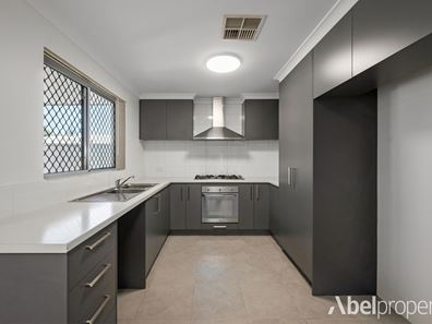 16D Central Terrace, Beckenham WA 6107